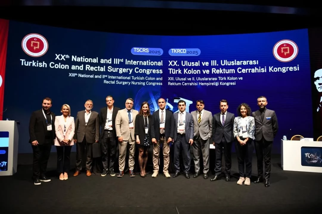 TKRCD2025 konqresində Yoğun bağırsaq xərçəngi cərrahiyəsi mövzusunda çıxış etdik.